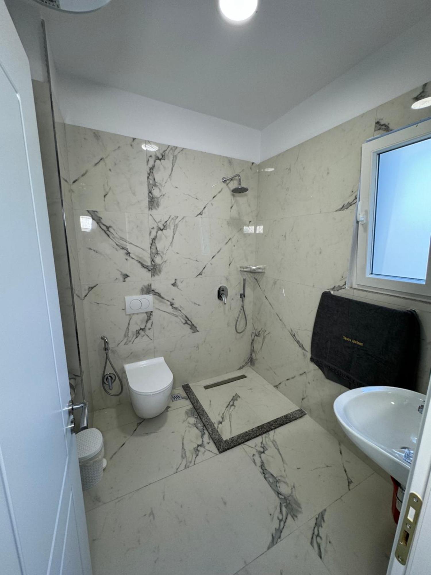 Apartment In City Center Shkodër Buitenkant foto
